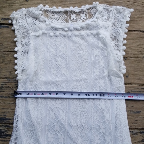 CUTE  LACE MINI DRESS/COVER UP - Picture 4 of 5